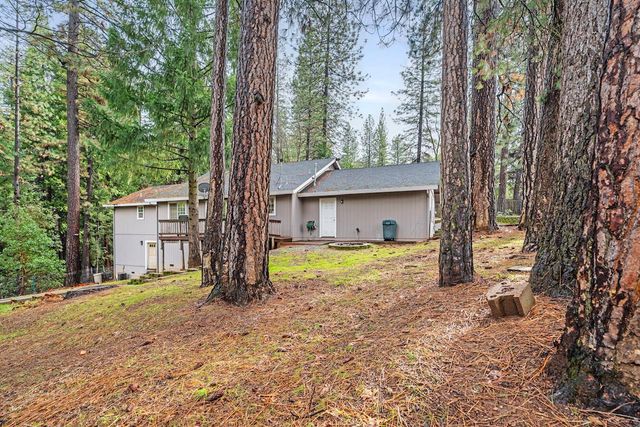 6390 Red Robin Rd, Placerville, CA 95667