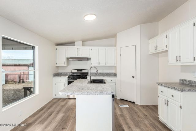 1878 W Mission Place, Tucson, AZ 85746