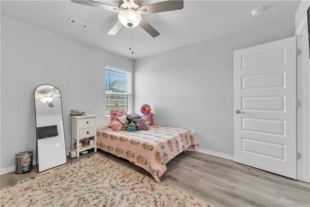 118 Brooke Street, Huntsville, AR 72740