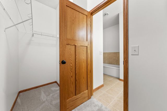 682 Bibeau Court, Vadnais Heights, MN 55127