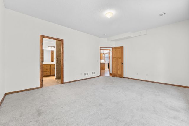 682 Bibeau Court, Vadnais Heights, MN 55127