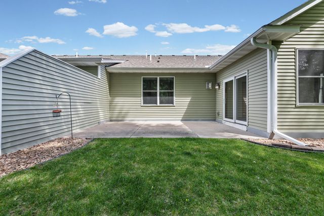 682 Bibeau Court, Vadnais Heights, MN 55127