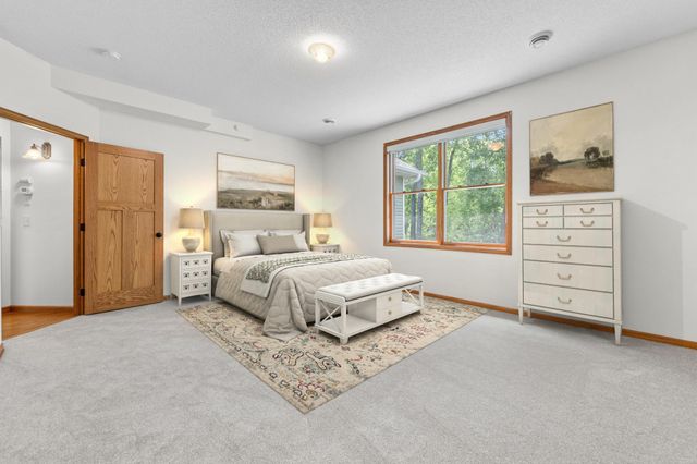 682 Bibeau Court, Vadnais Heights, MN 55127