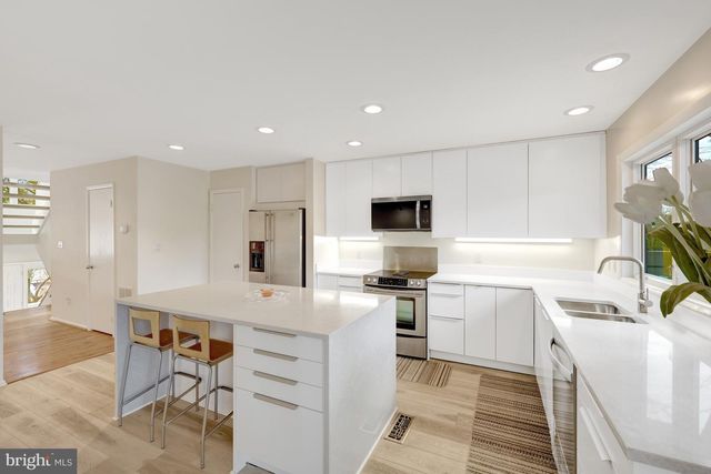 1926 LAKEPORT WAY, Reston, VA 20191