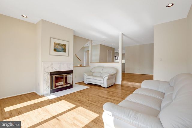 1926 LAKEPORT WAY, Reston, VA 20191