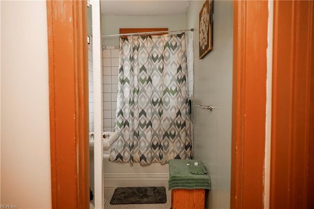 283 Lasalle Ave AVE, Hampton, VA 23661