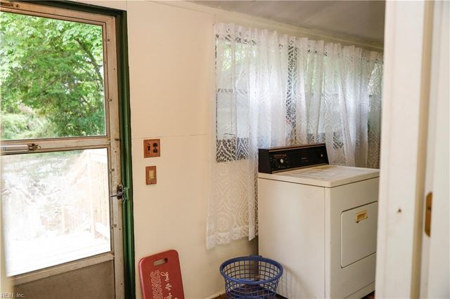 283 Lasalle Ave AVE, Hampton, VA 23661