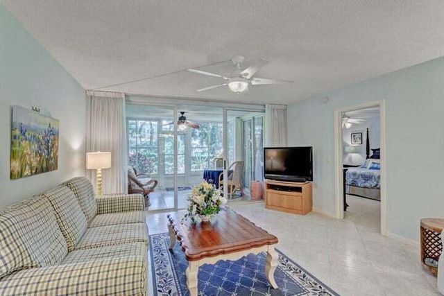 1201 N SUGAR SANDS Boulevard 3, Singer Island, FL 33404