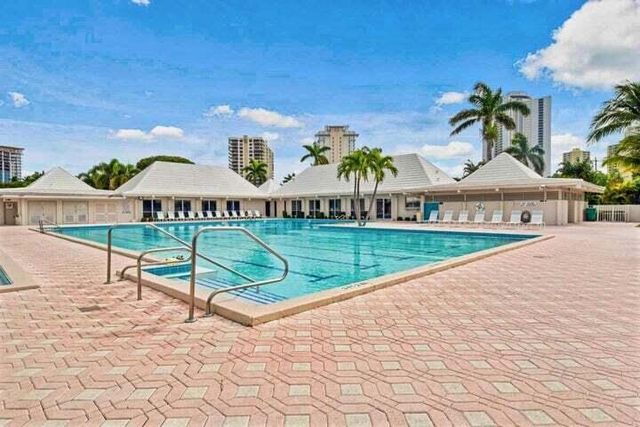 1201 N SUGAR SANDS Boulevard 3, Singer Island, FL 33404