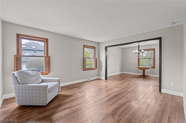 165 Valley Brook Boulevard, Hinckley, OH 44233