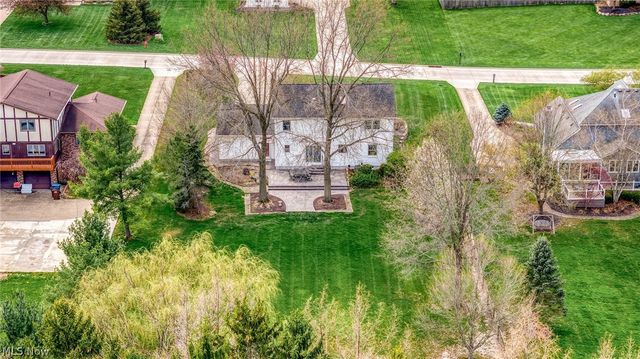 165 Valley Brook Boulevard, Hinckley, OH 44233