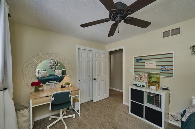 202 Brewer St, Northborough, MA 01532