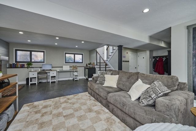 202 Brewer St, Northborough, MA 01532