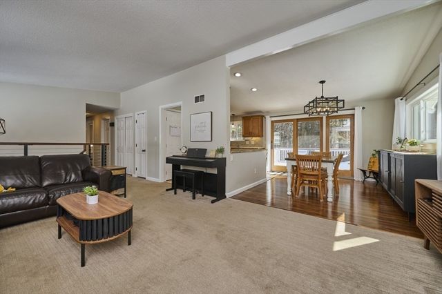 202 Brewer St, Northborough, MA 01532