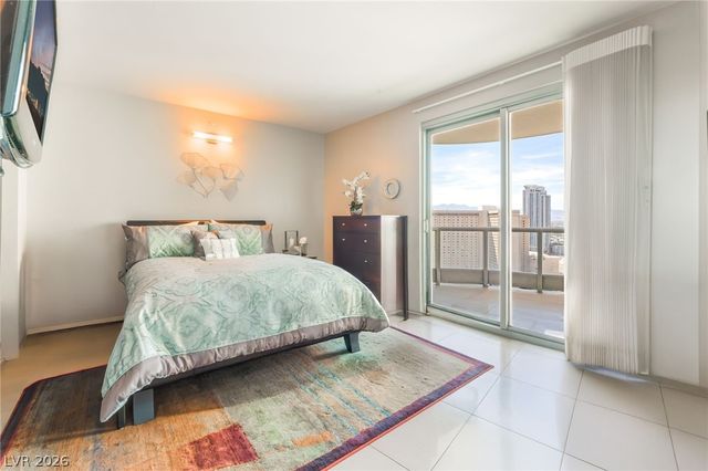 322 Karen Avenue 2201, Las Vegas, NV 89109