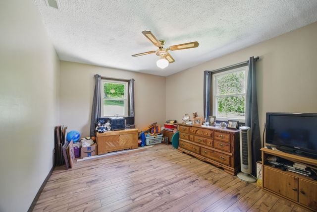 380 Mt Olive Cemetery Rd, Lynnville, TN 38472