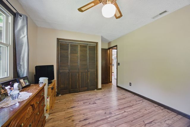 380 Mt Olive Cemetery Rd, Lynnville, TN 38472