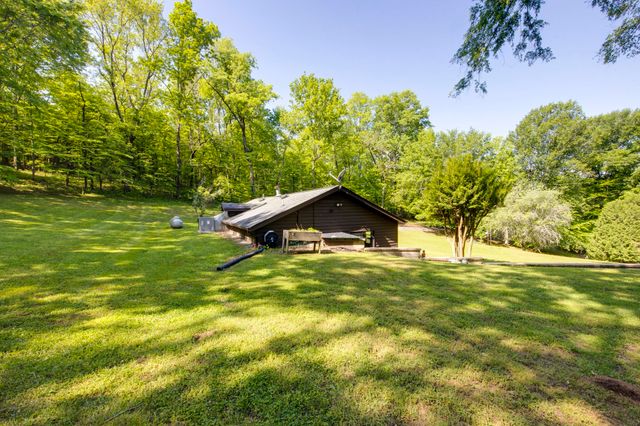 380 Mt Olive Cemetery Rd, Lynnville, TN 38472