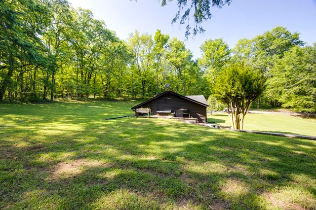 380 Mt Olive Cemetery Rd, Lynnville, TN 38472