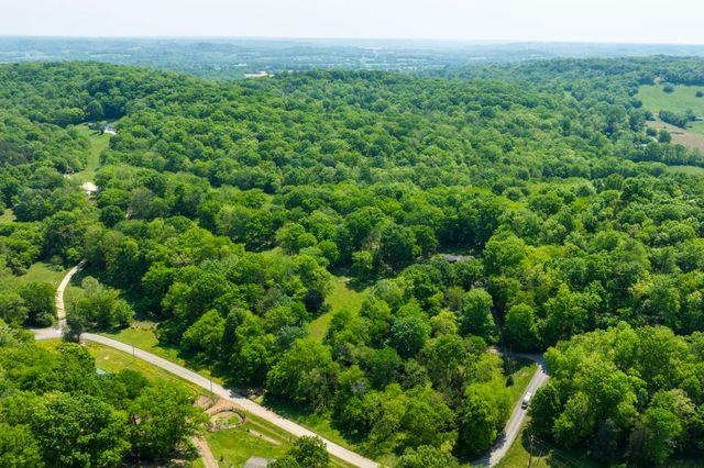 380 Mt Olive Cemetery Rd, Lynnville, TN 38472