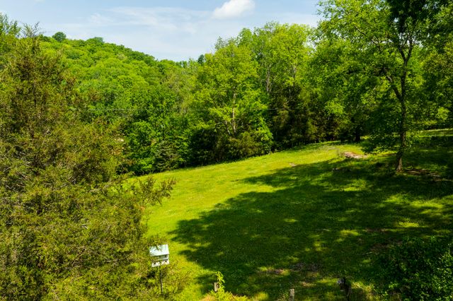 380 Mt Olive Cemetery Rd, Lynnville, TN 38472