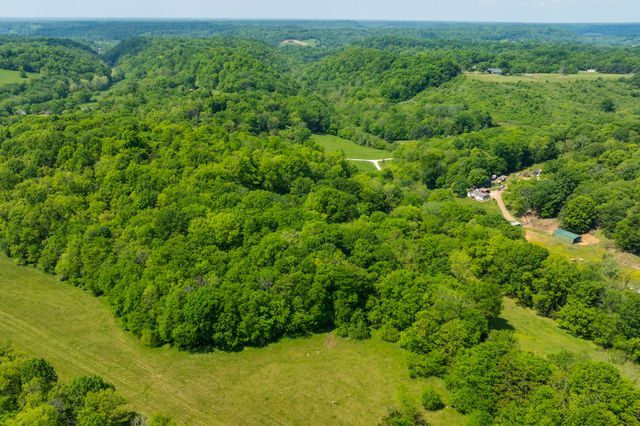 380 Mt Olive Cemetery Rd, Lynnville, TN 38472