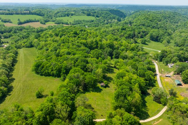 380 Mt Olive Cemetery Rd, Lynnville, TN 38472