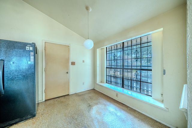 3232 Wilbarger Drive, Dallas, TX 75227