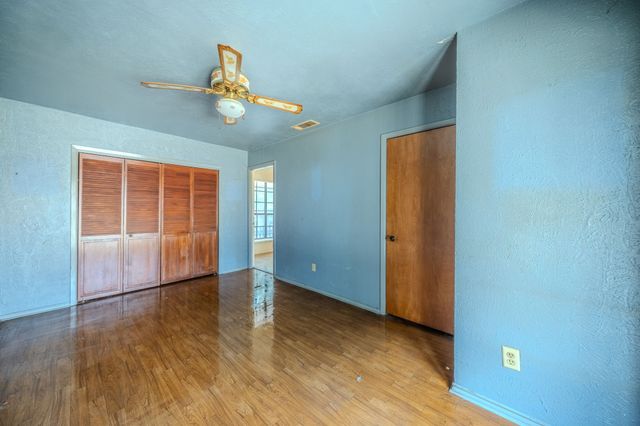 3232 Wilbarger Drive, Dallas, TX 75227