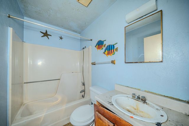 3232 Wilbarger Drive, Dallas, TX 75227
