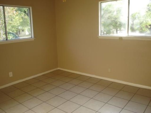 5819 WOODHILL, San Antonio, TX 78218