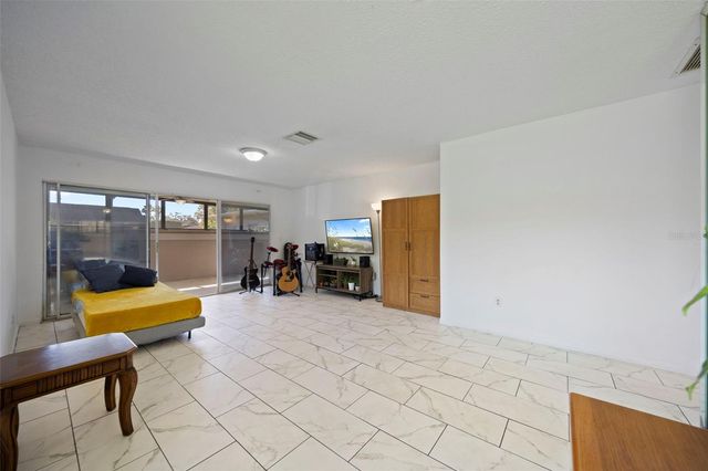 2484 LAURELWOOD DRIVE A, Clearwater, FL 33763