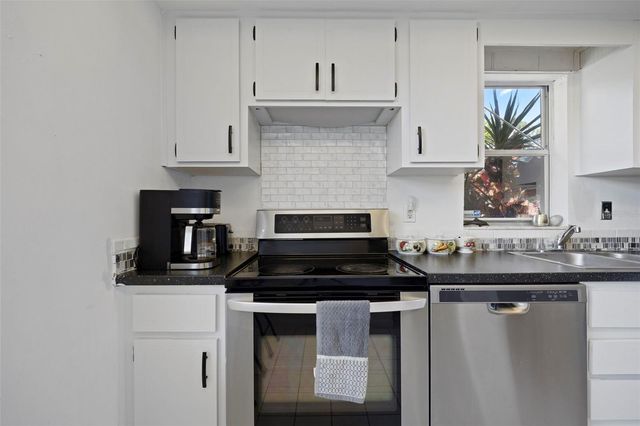 2484 LAURELWOOD DRIVE A, Clearwater, FL 33763