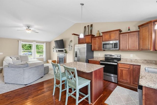 5458 SE 27th Street, Des Moines, IA 50320