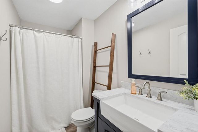 5458 SE 27th Street, Des Moines, IA 50320