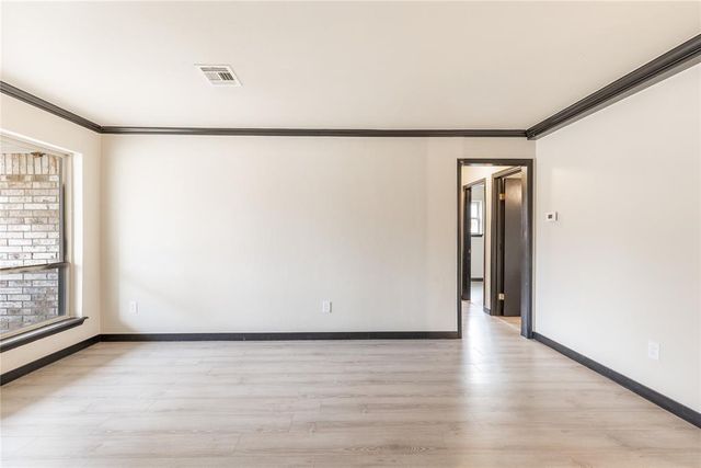 1903 Fox Avenue, Moore, OK 73160