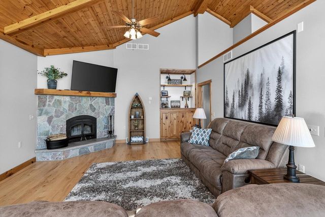 W11323 County Road V, Lodi, WI 53555