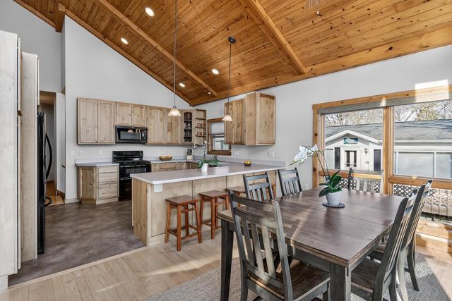 W11323 County Road V, Lodi, WI 53555