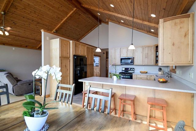 W11323 County Road V, Lodi, WI 53555