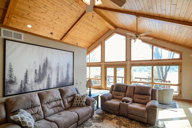 W11323 County Road V, Lodi, WI 53555