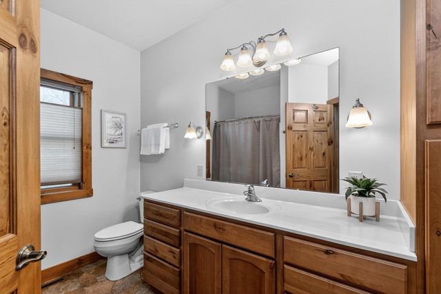 W11323 County Road V, Lodi, WI 53555