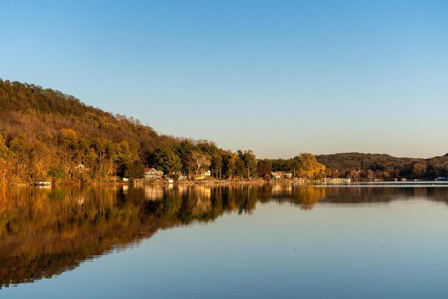 W11323 County Road V, Lodi, WI 53555