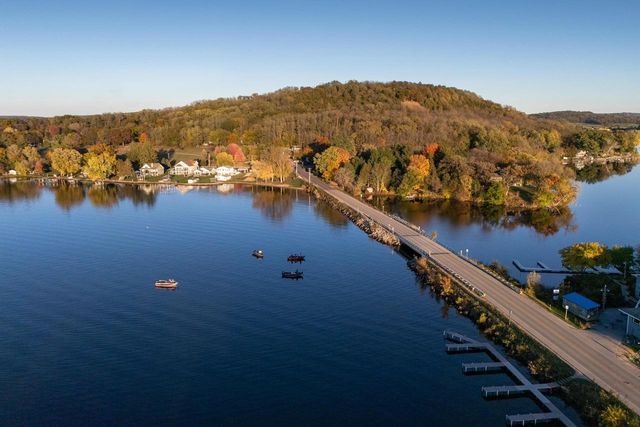 W11323 County Road V, Lodi, WI 53555