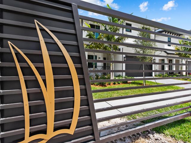 1437 SW 23rd Court, Fort Lauderdale, FL 33315