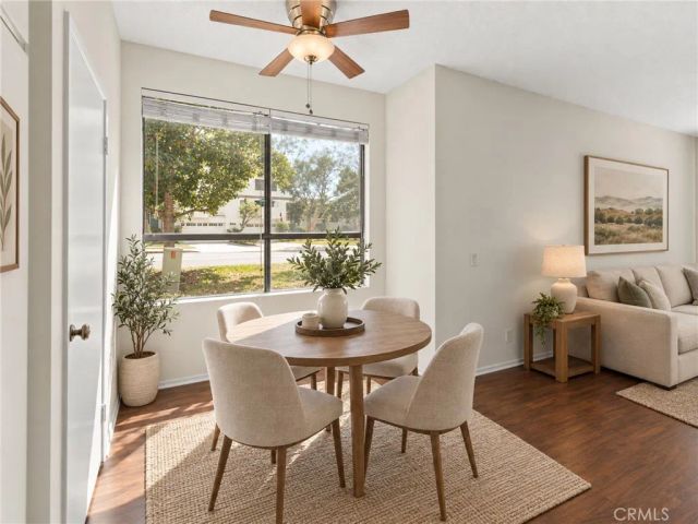 5722 E Stillwater 11, Orange, CA 92869