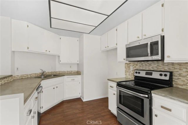 5722 E Stillwater 11, Orange, CA 92869