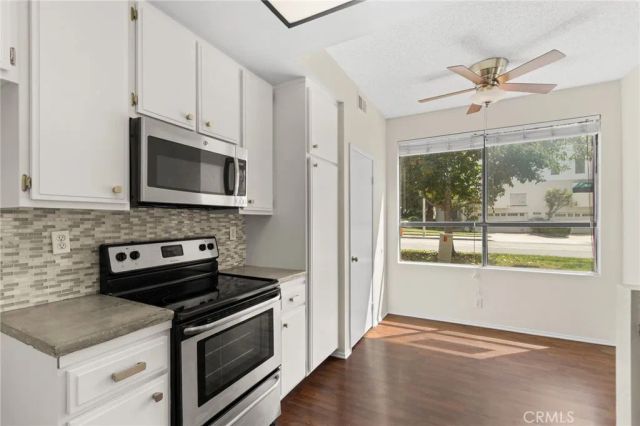 5722 E Stillwater 11, Orange, CA 92869
