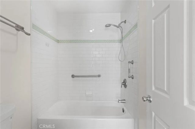 5722 E Stillwater 11, Orange, CA 92869