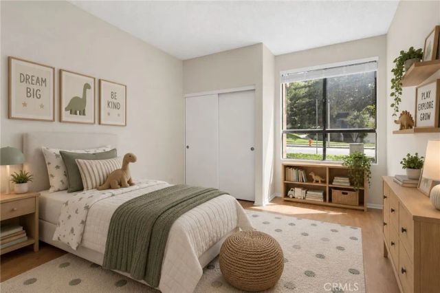 5722 E Stillwater 11, Orange, CA 92869