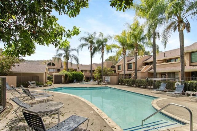 5722 E Stillwater 11, Orange, CA 92869